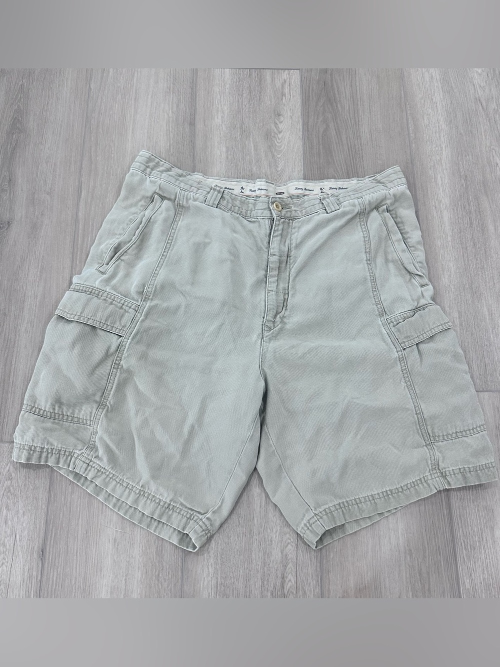 Tommy Bahama Relax cargo chino shorts khaki size 36